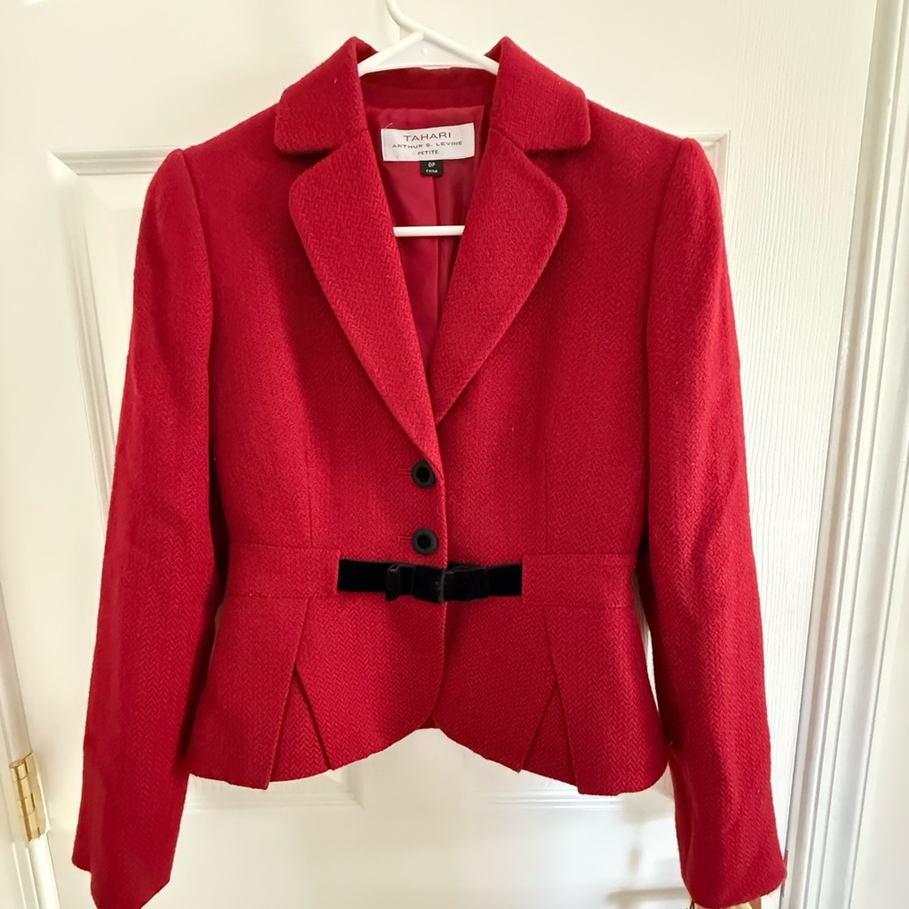 Tahari ASL Bold Red Blazer with Black Accents